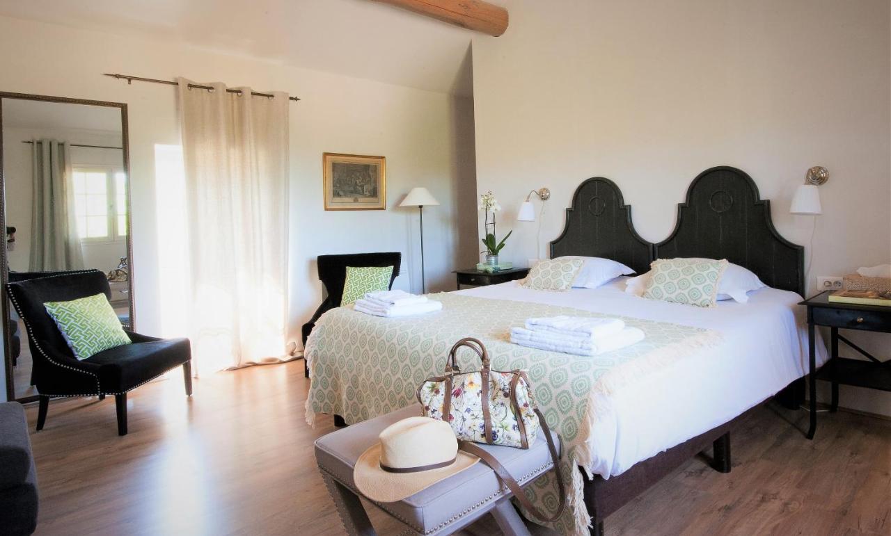 Bed and Breakfast Domaine Le Bois Des Dames Chantemerle-les-Grignan Екстер'єр фото