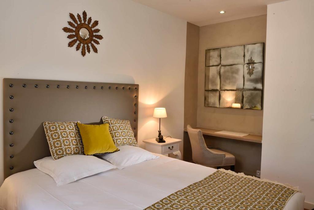 Bed and Breakfast Domaine Le Bois Des Dames Chantemerle-les-Grignan Екстер'єр фото