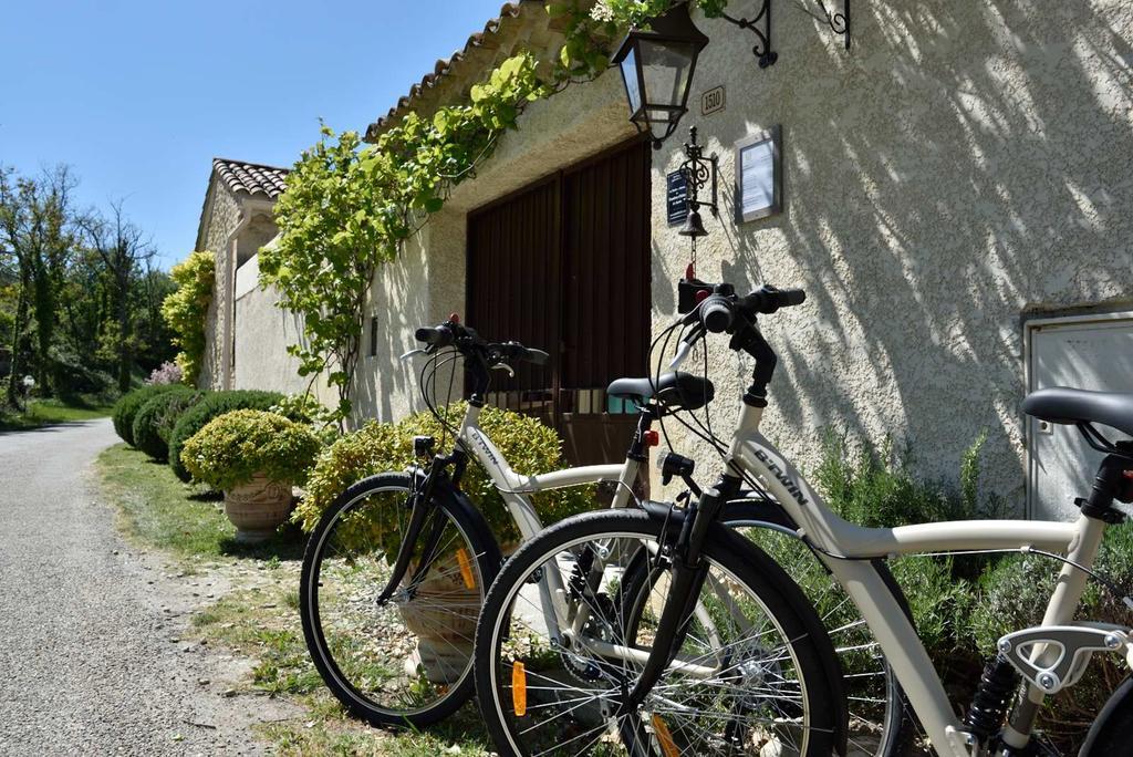 Bed and Breakfast Domaine Le Bois Des Dames Chantemerle-les-Grignan Екстер'єр фото